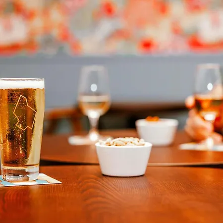 卢森堡中心火车站宜必思尚品酒店 3*