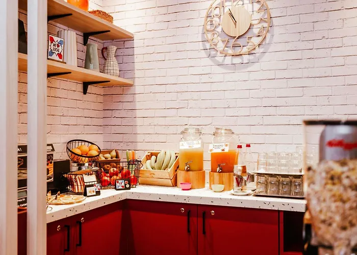 Ibis Styles Centre Gare מלון 3*