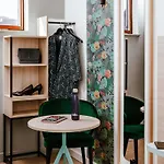 Ibis Styles Centre Gare Hotel 3*