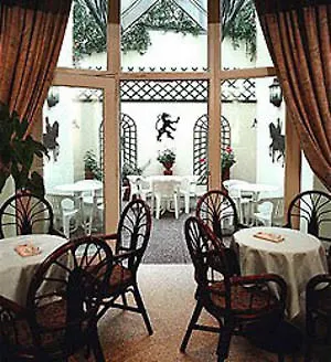 Ibis Styles Centre Gare Otel 3*